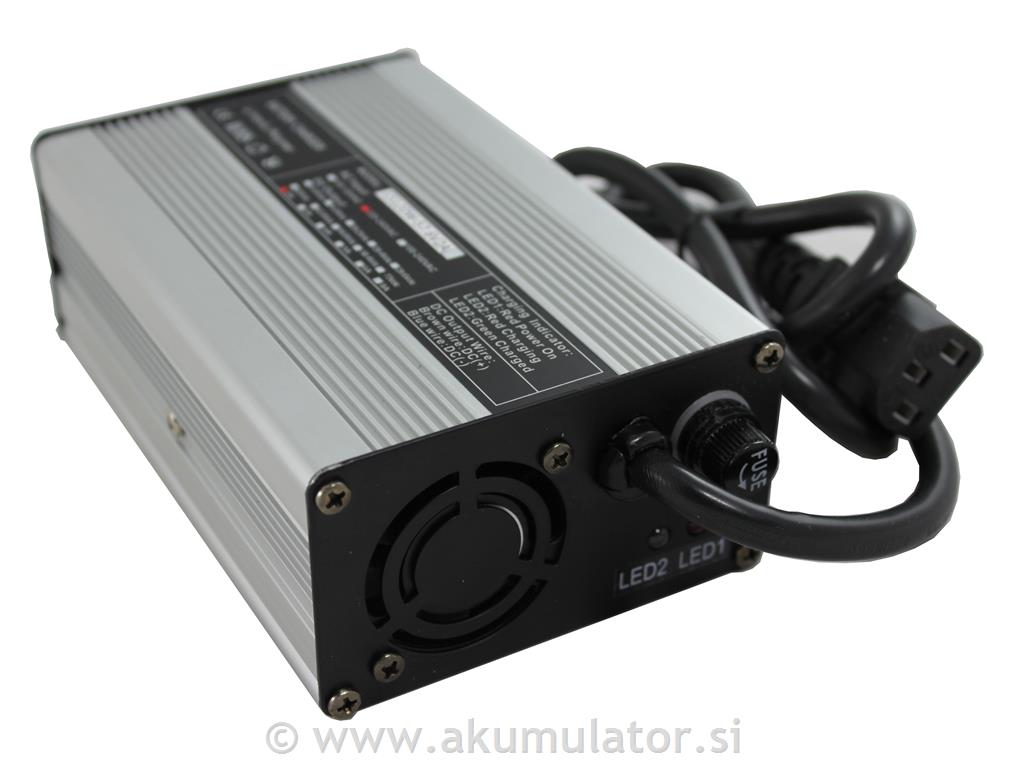 Polnilec za LiFePo4 baterije 48V 2A - EURO konektor