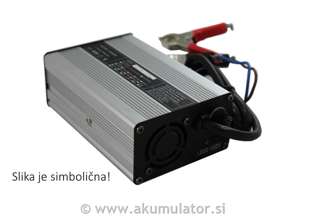 Polnilec in vzdrževalec akumulatorja 12V 10A