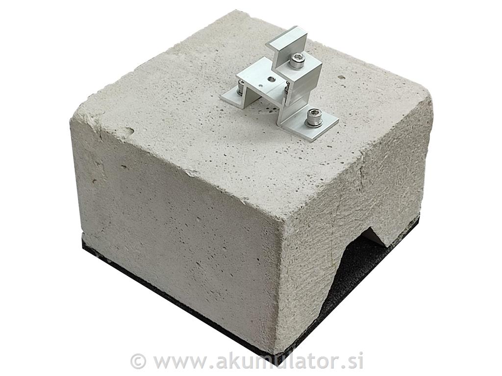 Sprednji nosilni element z balastom za ravne strehe