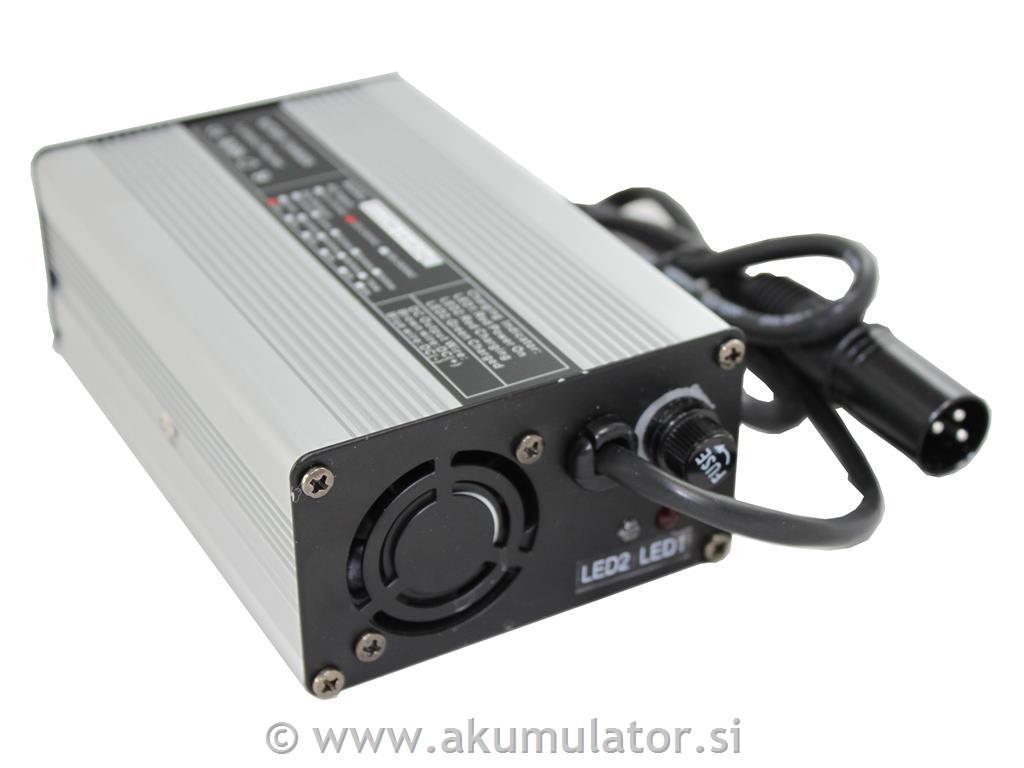 Polnilci svinčenih akumulatorjev za električna vozila